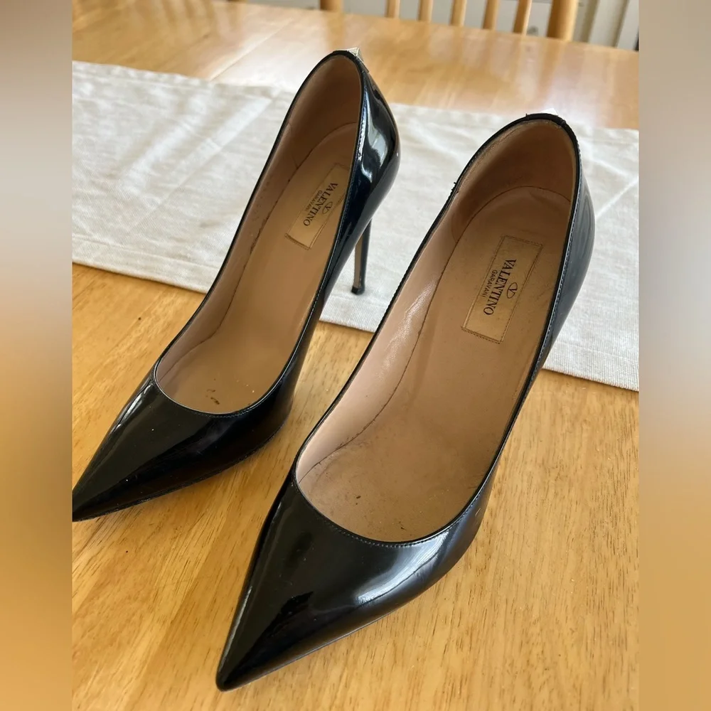 Valentino Garavani Black Patent Leather Pointed Stiletto Pumps